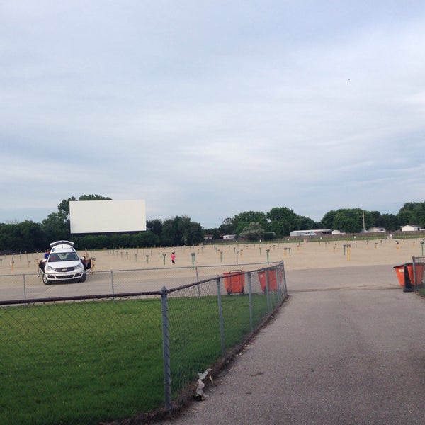 Photo prise au Starlite Drive-In Theatre par Grioghar T. le5/30/2016