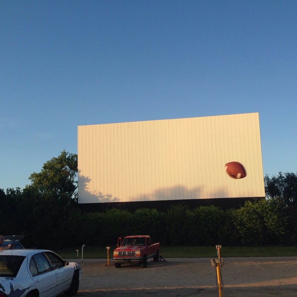 5/6/2016にGrioghar T.がStarlite Drive-In Theatreで撮った写真