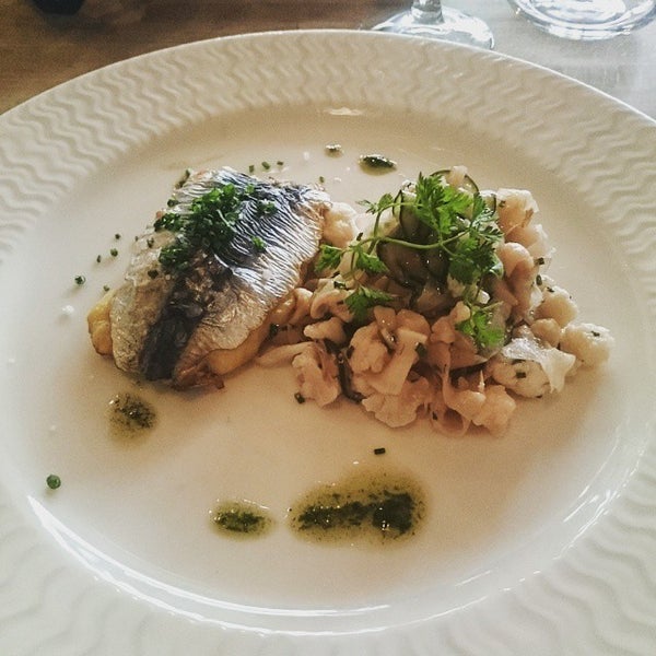 6/25/2015 tarihinde Keiji K.ziyaretçi tarafından Restaurant Le Grand Pan'de çekilen fotoğraf
