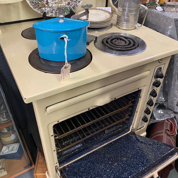 St. Jacobs Antiques Market - Antique Store in St. Jacobs