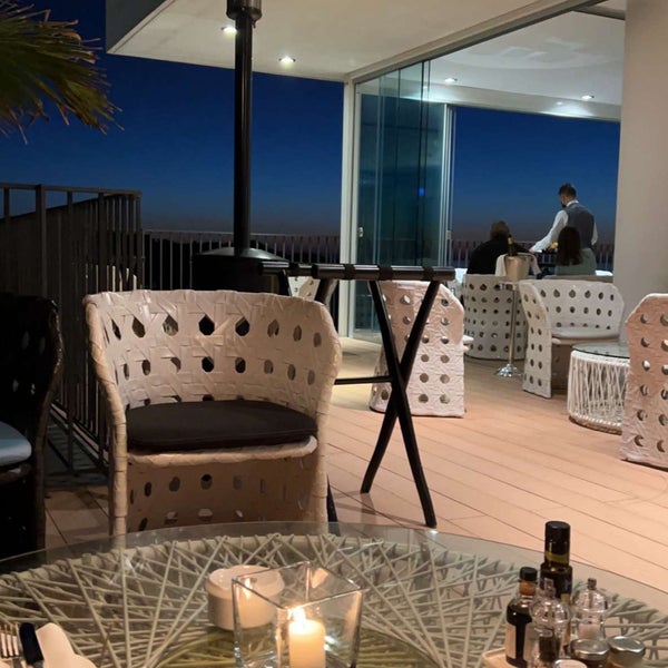 10/5/2022 tarihinde Mohammedziyaretçi tarafından 67 Sky Lounge Bar Principe Forte Dei Marmi'de çekilen fotoğraf