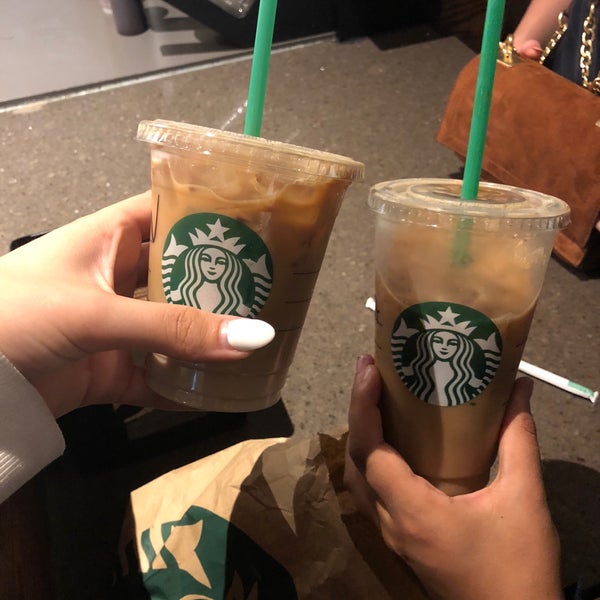 Снимок сделан в Starbucks пользователем Megan M. 6/8/2018