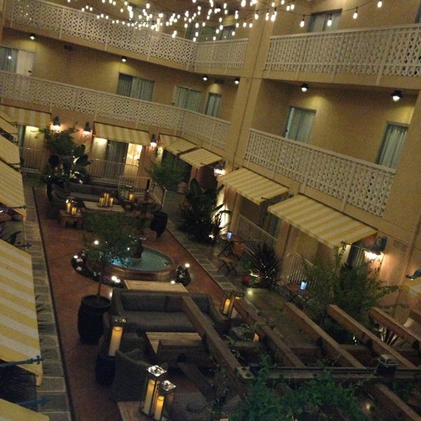2/19/2013에 Nood A.님이 Hollywood Hotel ®에서 찍은 사진