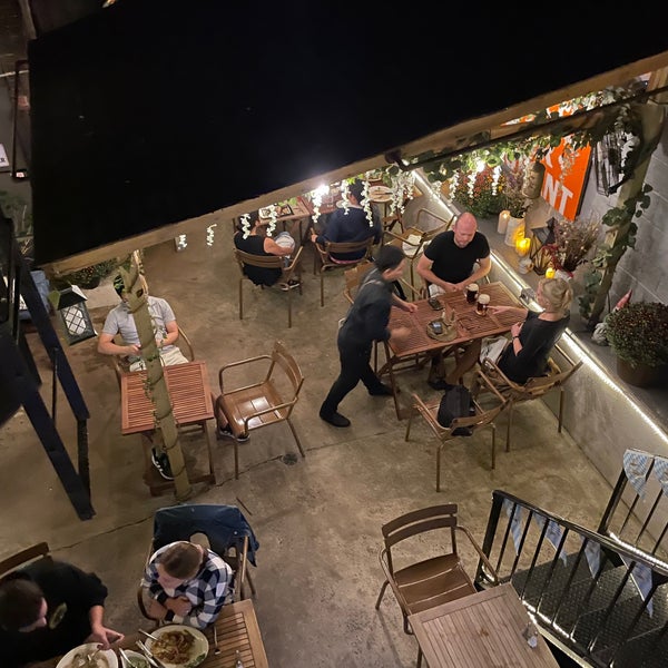 รูปภาพถ่ายที่ Heidelberg Restaurant โดย David D. เมื่อ 9/17/2022