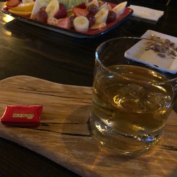 Foto scattata a Akava Lounge Food &amp; Drink da Yigitcan M. il 11/4/2020