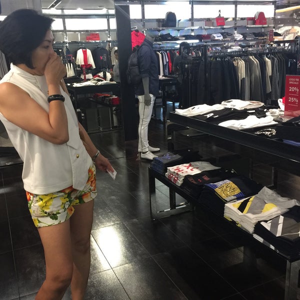 Armani exchange takashimaya Outlet