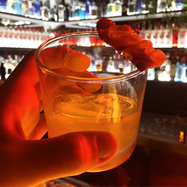 Zimbro Gin&Tonic Bar Cocktail Bar in Goiânia