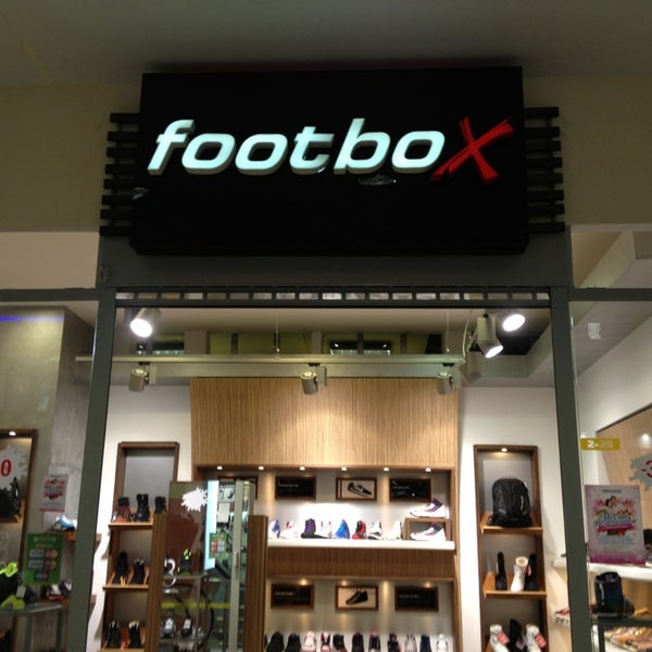 Footbox store project (13) Images :: Behance
