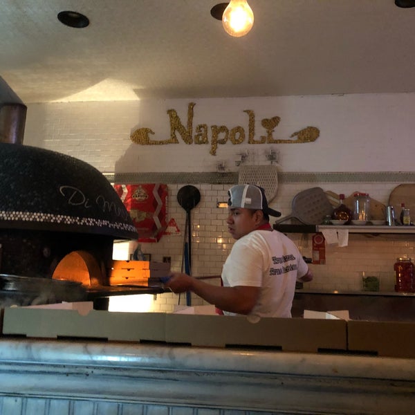 5/10/2019 tarihinde Jeffrey D.ziyaretçi tarafından Tufino Pizzeria'de çekilen fotoğraf