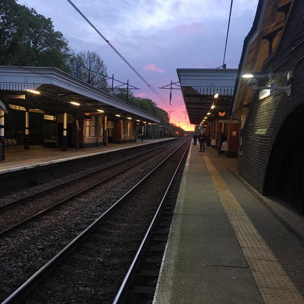 Photos At Letchworth Garden City Railway Station Let 14 Tips