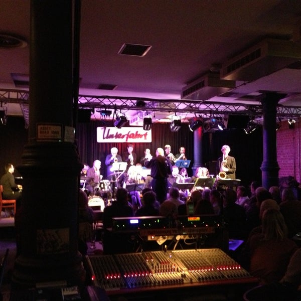 Photo prise au Jazzclub Unterfahrt par Mr. T.T. le2/18/2013