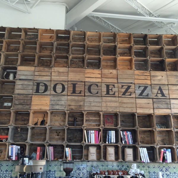 8/15/2015 tarihinde Bill A.ziyaretçi tarafından Dolcezza Factory'de çekilen fotoğraf
