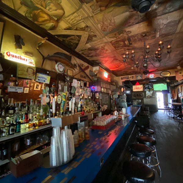 Mount Royal Tavern MidTown Belvedere 18 tips from 879 visitors