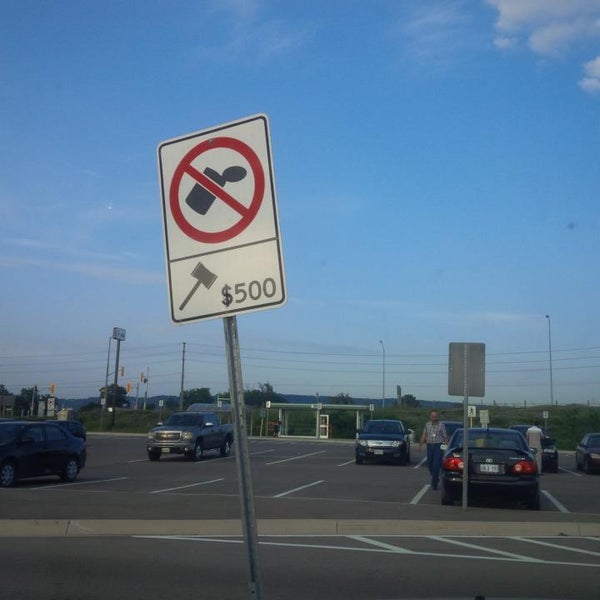 Milton Carpool Lot / GO Park & Ride 4 tips from 169 visitors