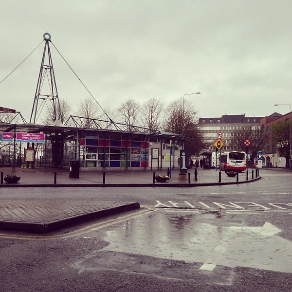 Arthur's Quay Shopping Centre Limerick'de Alışveriş Merkezi'da