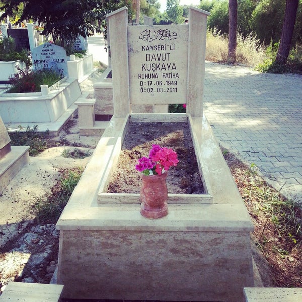 photos at uncali kent mezarligi cemetery