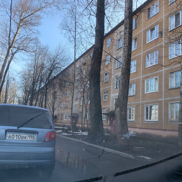 Красных зорь. Красных зорь