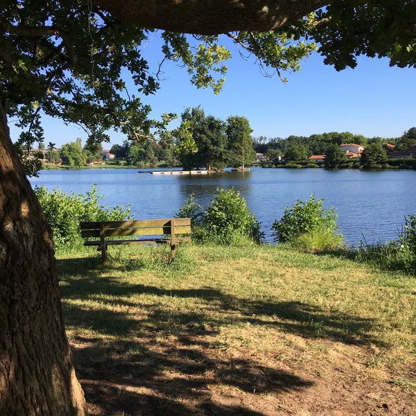 Lac de Christus Lake in SaintPaullèsDax