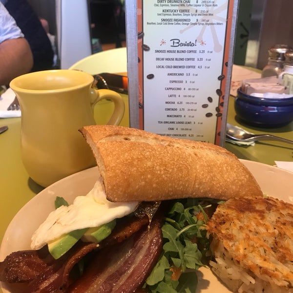 Photo taken at Snooze, an A.M. Eatery by Marcie L. on 9/2/2018