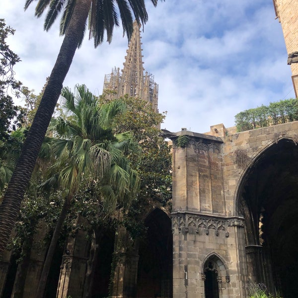 8/6/2021 tarihinde Marcie L.ziyaretçi tarafından Catedral de la Santa Creu i Santa Eulàlia'de çekilen fotoğraf