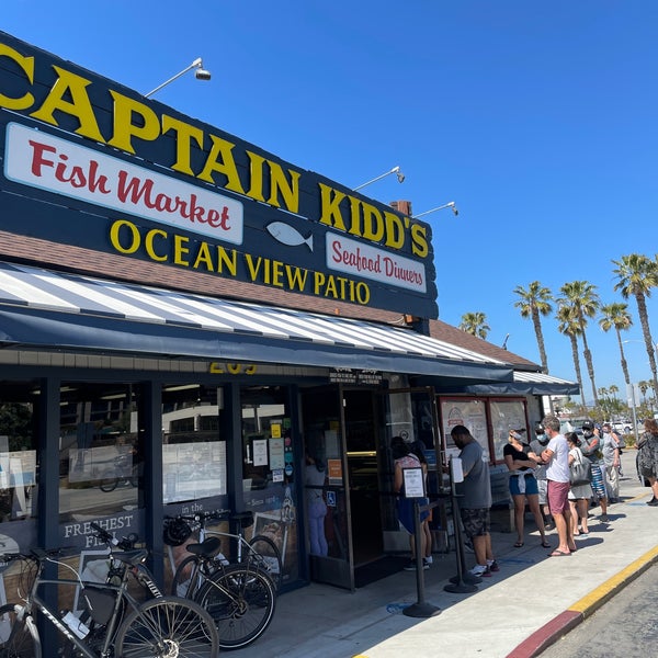 Photo taken at Captain Kidd&#39;s Fish Market &amp; Restaurant by Talal on 3/28/2021