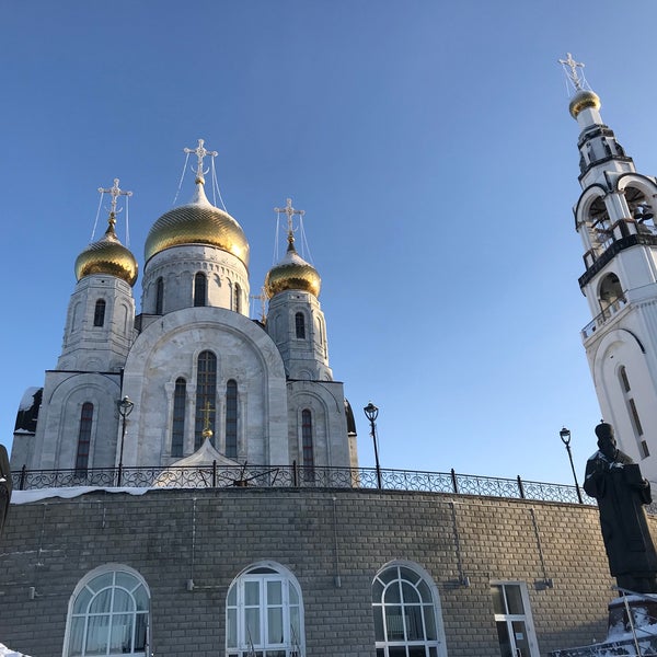 Ханты Мансийск гимназия храм Воскресения Христова