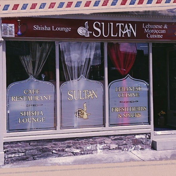 Das Foto wurde bei Sultan Cafe Restaurant von Hanssen S. am 7/31/2014 aufgenommen