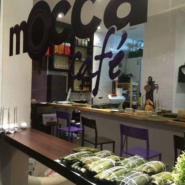Foto diambil di Mocca café oleh Phillip E. pada 11/29/2014