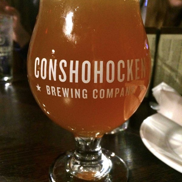 Photo taken at Puddlers Kitchen &amp; Tap by Conshohocken Brewing Co. by Ryan on 11/16/2018