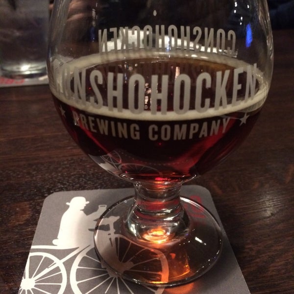 Photo taken at Puddlers Kitchen &amp; Tap by Conshohocken Brewing Co. by Ryan on 1/18/2019