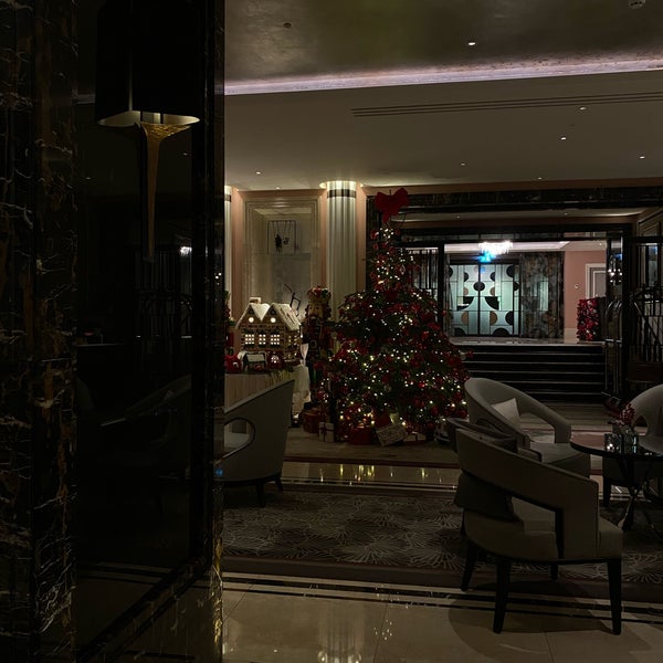 12/10/2023에 Reema님이 The Biltmore Mayfair, LXR Hotels &amp; Resorts에서 찍은 사진