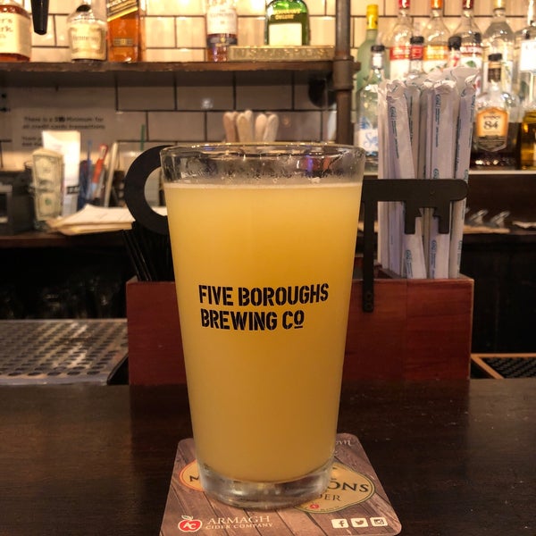 Foto scattata a Brooklyn Burgers &amp; Beer da BillyHayes il 8/25/2019