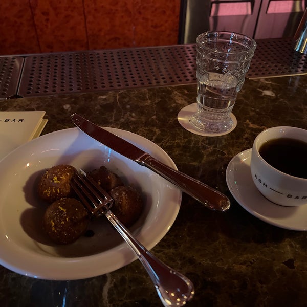 Ash Bar At Ulysses American Restaurant in Mount Vernon