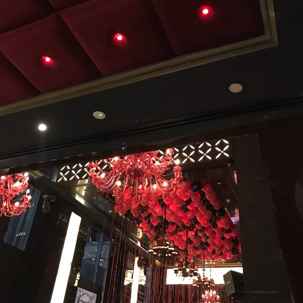 Photo prise au Sass Café Dubai par Ilkhom N. le2/26/2018