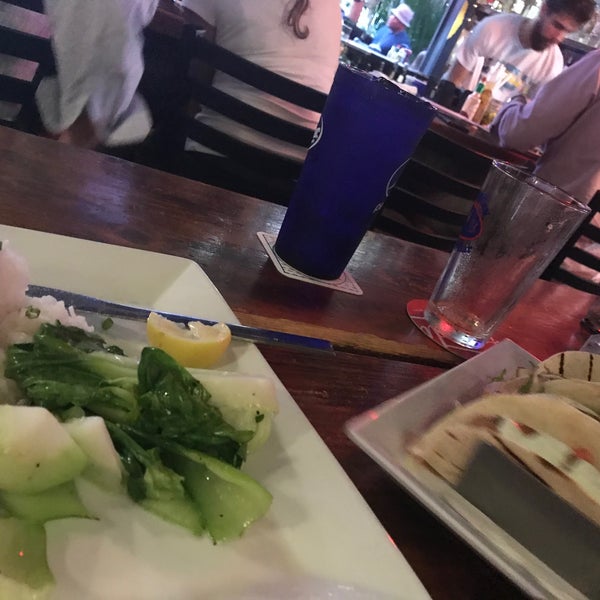 Foto scattata a Siesta Key Oyster Bar da Barbara W. il 11/5/2019