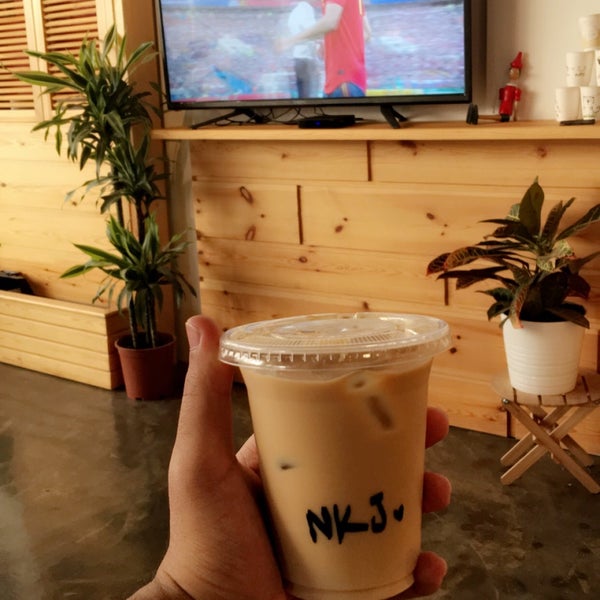 Foto scattata a Bash Specialty Coffee da Naif Aljarbou il 7/1/2018