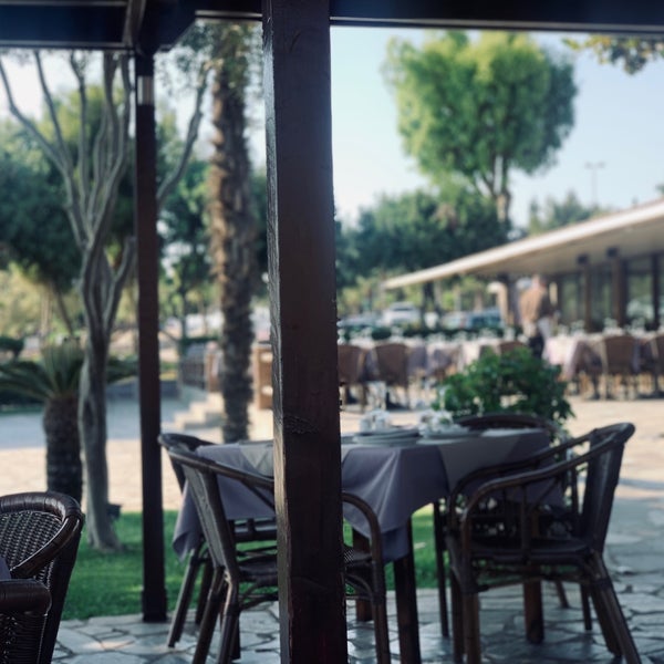 Foto tirada no(a) Labros Restaurant por Abrar em 6/16/2019
