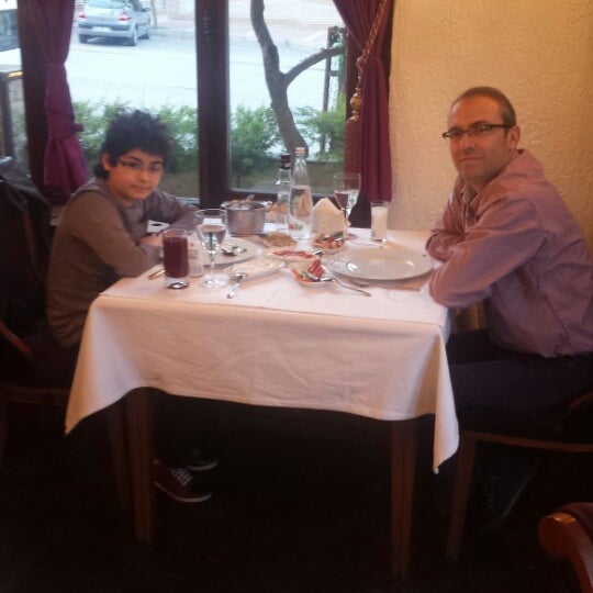 4/12/2014 tarihinde Sakir S.ziyaretçi tarafından Rodos Balık Restaurant'de çekilen fotoğraf