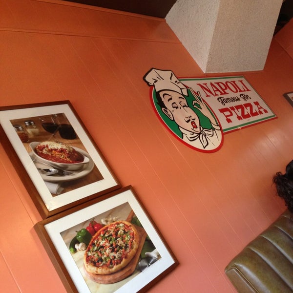 Photo taken at Napoli Pizzeria &amp; Italian Food by Jessy O. on 7/24/2013
