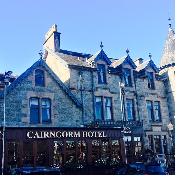 Foto tirada no(a) Cairngorm Hotel por Michel T. em 10/6/2016