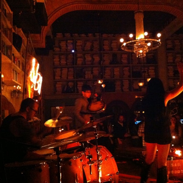 Photo taken at Hemingway&#39;s Lounge by Lydia B. on 3/27/2013