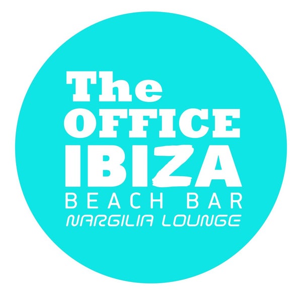 Снимок сделан в Ibiza Beach Bar пользователем Nargilia 5/28/2014