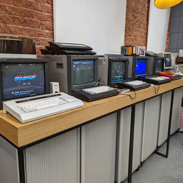 Музей и магазин Яндекса - Electronics Store in Москва