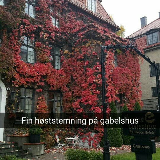 Photo taken at Clarion Collection Hotel Gabelshus by Øyvind V. on 10/21/2015