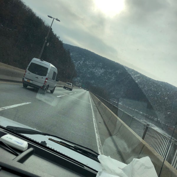 Photos At New Jersey Pennsylvania Border Border Crossing In Delaware Water Gap