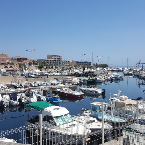 Photos At Port De Sausset Les Pins Sausset Les Pins Provence Alpes Cote D Azur