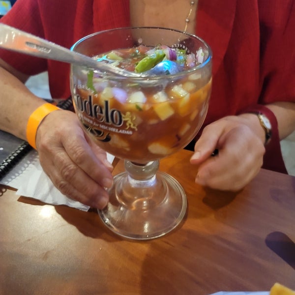 El Gallito Sinaloense Marisquería en Northwest Side