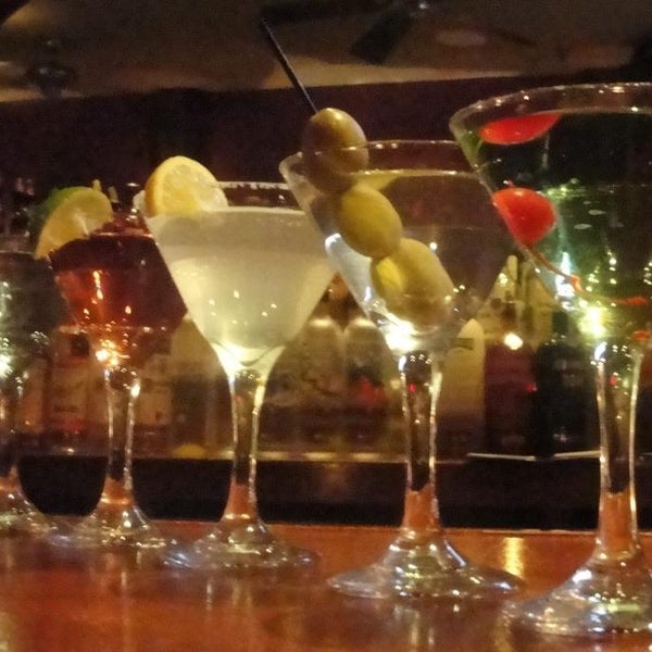 Das Foto wurde bei The Uptown Restaurant &amp; Bar von The Uptown Restaurant &amp; Bar am 3/19/2014 aufgenommen