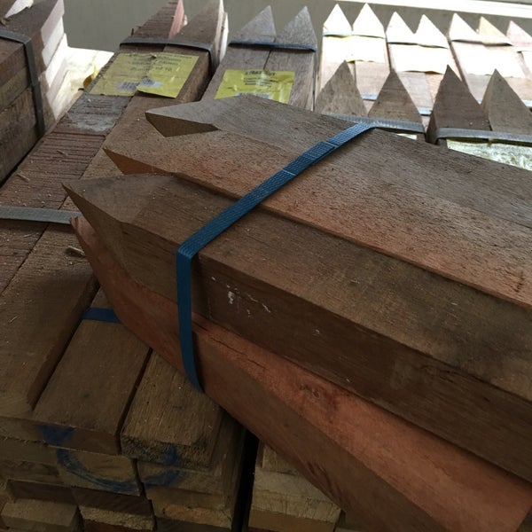 Bunnings Warehouse Hardware Store in Woodville