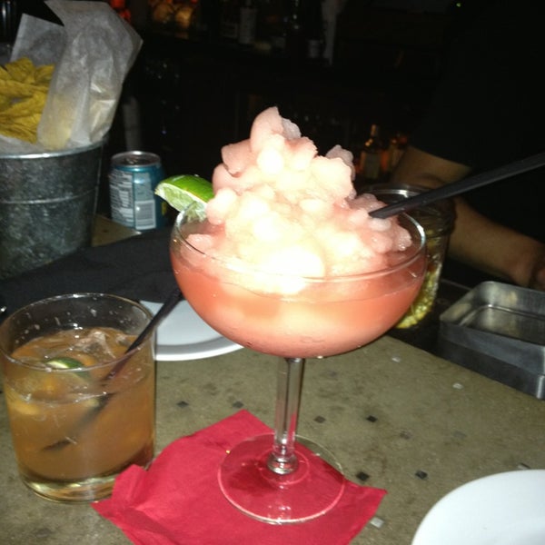 Foto diambil di Zocalo Back Bay Mexican Bistro &amp; Tequila Bar oleh Sam B. pada 3/10/2013